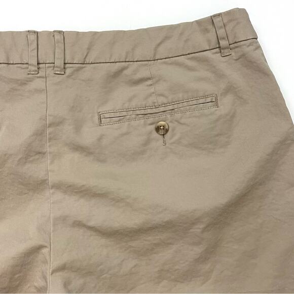 Gap Boyfriend Short in Khaki - Picture 7 of 8